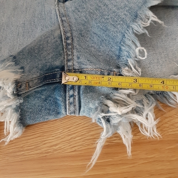 NWT Zara‎ High rise frayed jeans shorts,100% cotton denim,size 10/jeans … - Picture 8 of 12